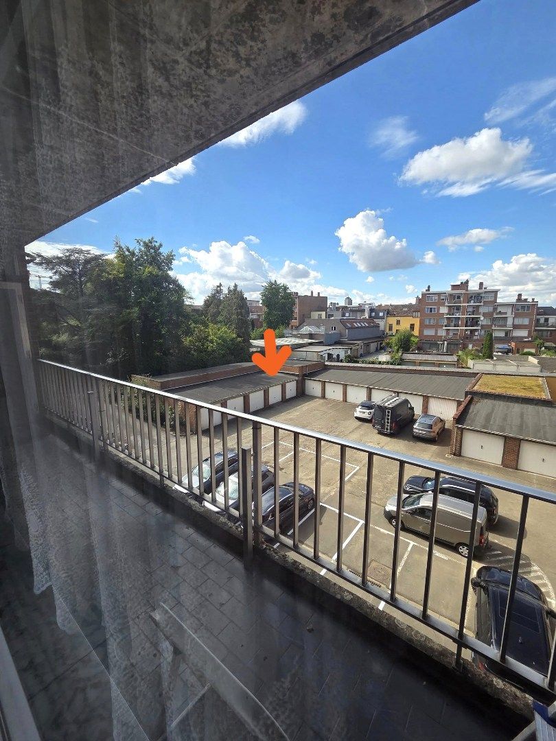 Instapklaar appartement met terras in het hart van Diegem!  foto 11