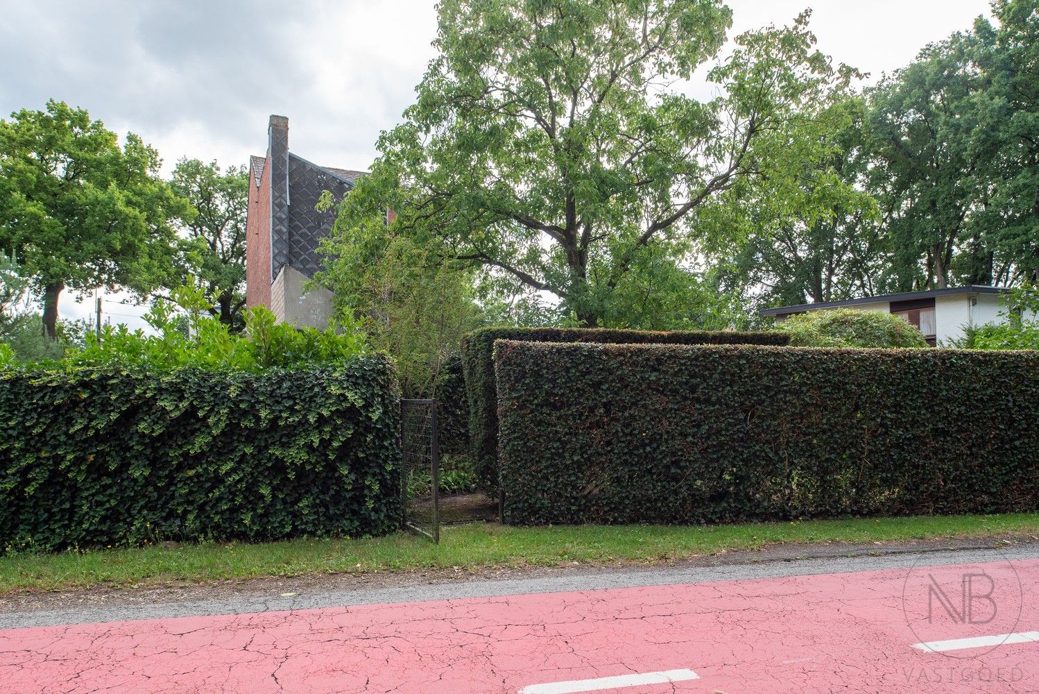 Karaktervolle burgerwoning met veel ruimte en authentieke details foto 29