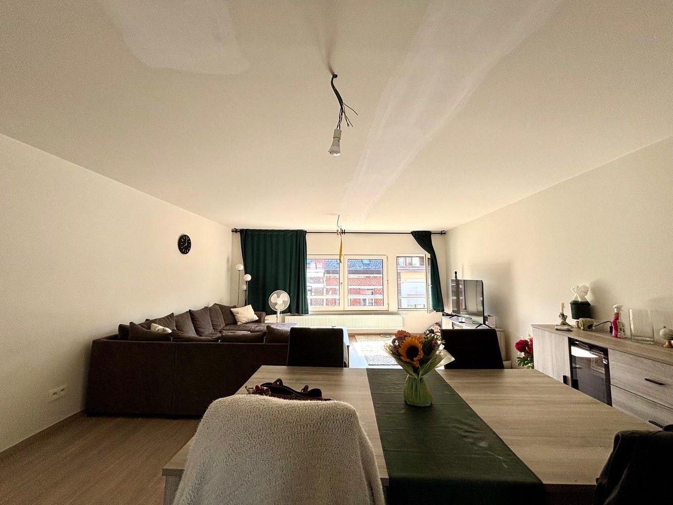 Lichtrijk en modern appartement met twee slaapkamers in het centrum van Wommelgem! foto 6