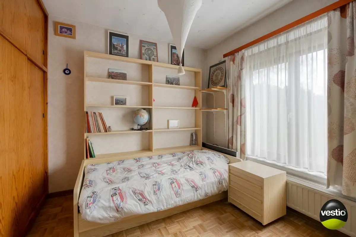 Gelijkvloerse woning met 3 slaapkamers, zonnepanelen en tuin op residentiële, rustige ligging. foto 13