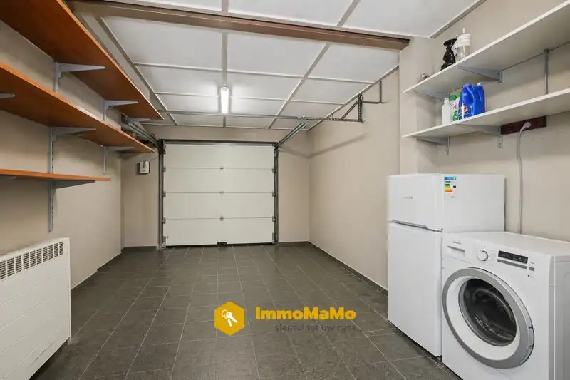 WONING MET 3 SLAAPKAMERS, INPANDIGE GARAGE EN STEIGER AAN DE MOERVAART TE KOOP IN MOERBEKE foto 16