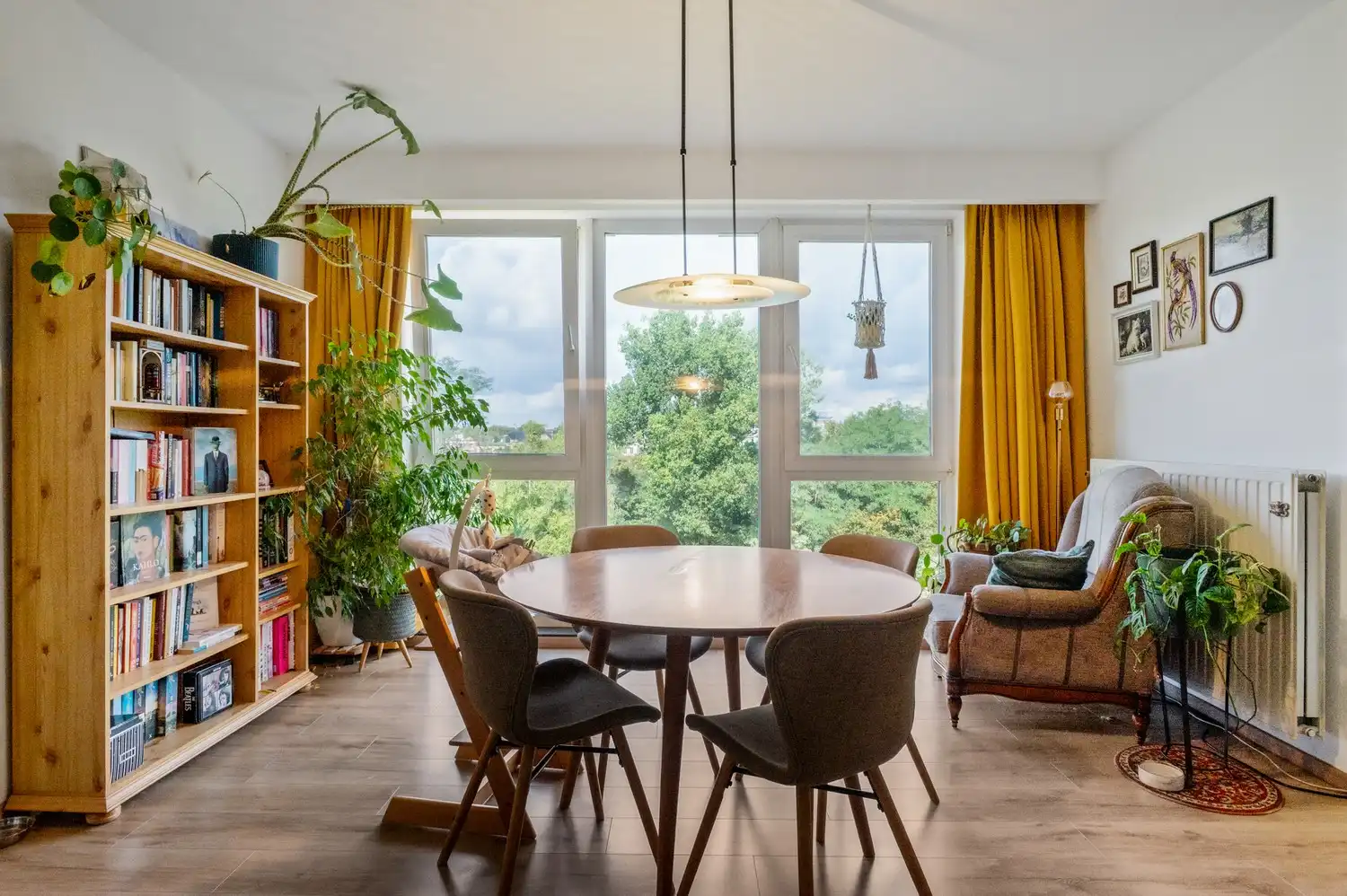 Verzorgd appartement met prachtig zicht en 2 slaapkamers! foto 7