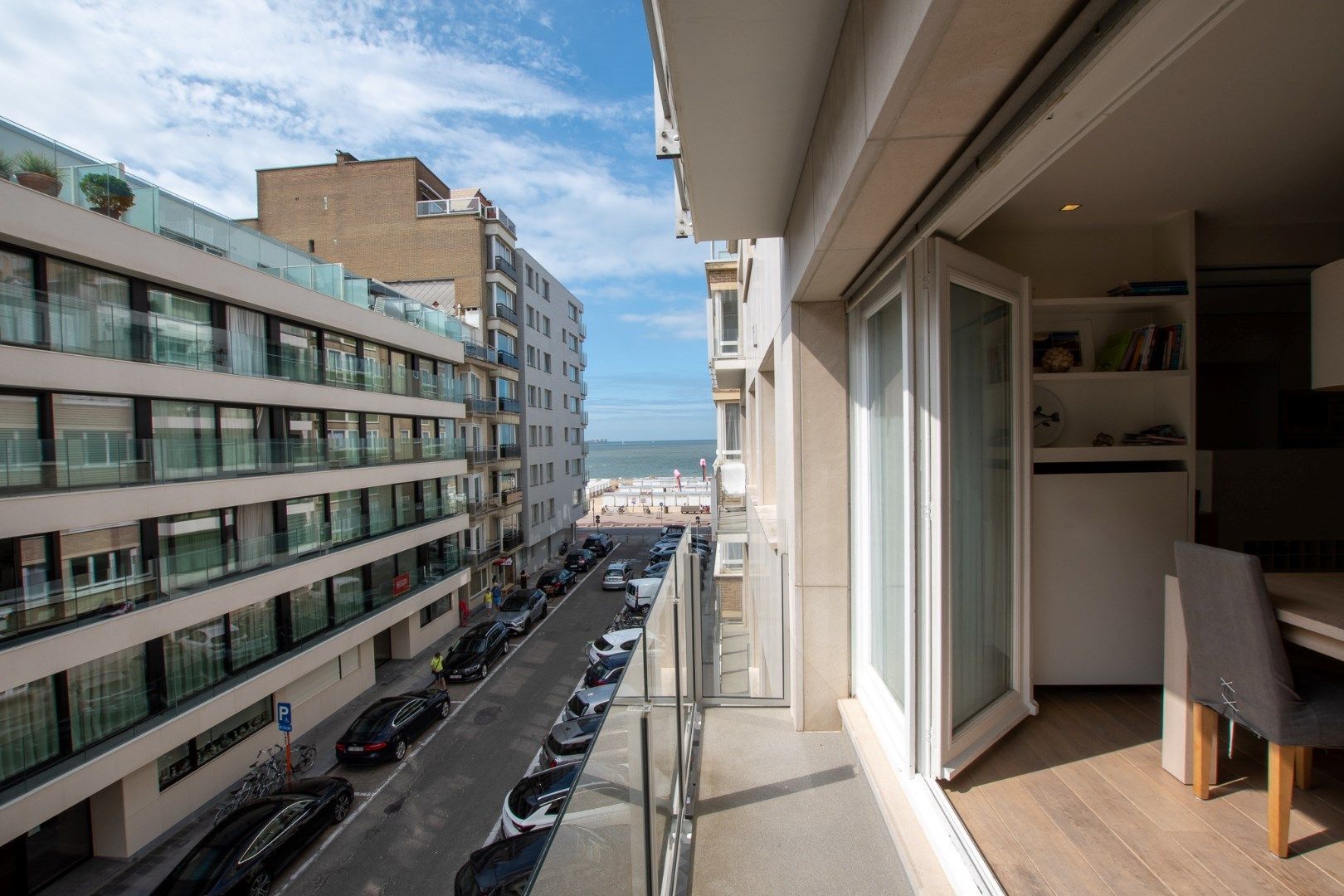 Mooi gemeubeld appartement in het Zoute nabij het Driehoeksplein en de Zeedijk! foto 6