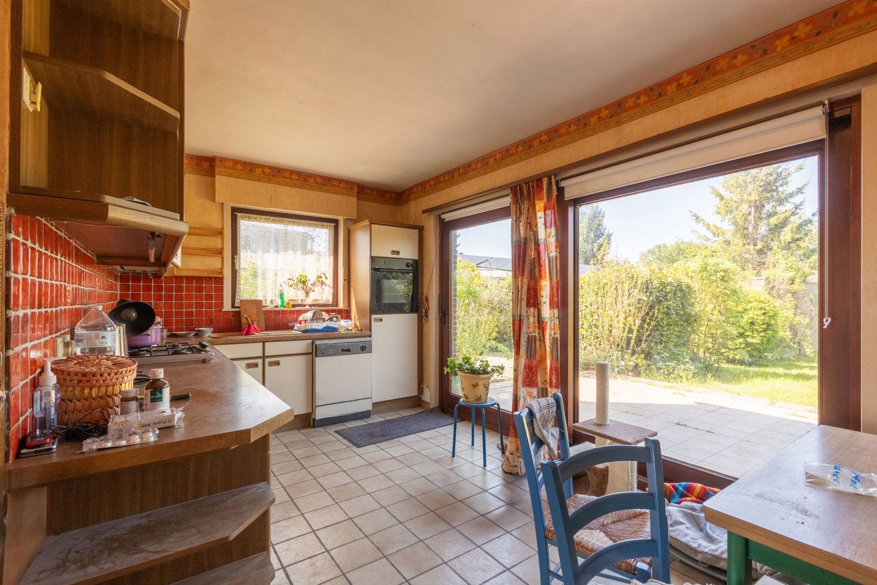 Landelijk gelegen woning met 3 slaapkamers en garage foto 10