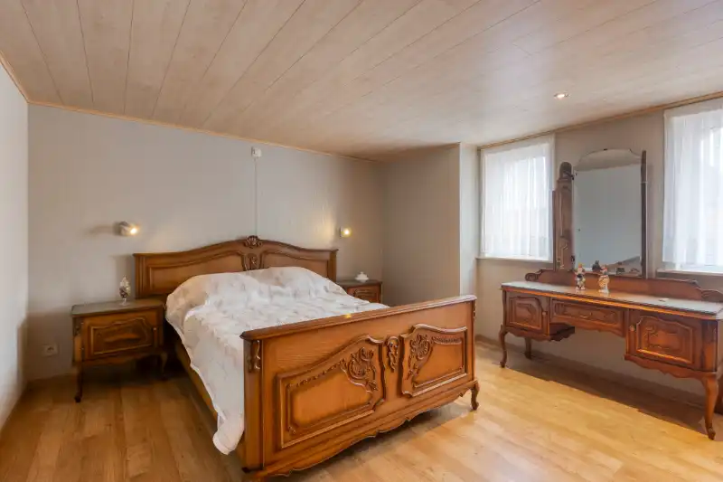 Wonen op het dorpsplein, met veel ruimte. foto 10