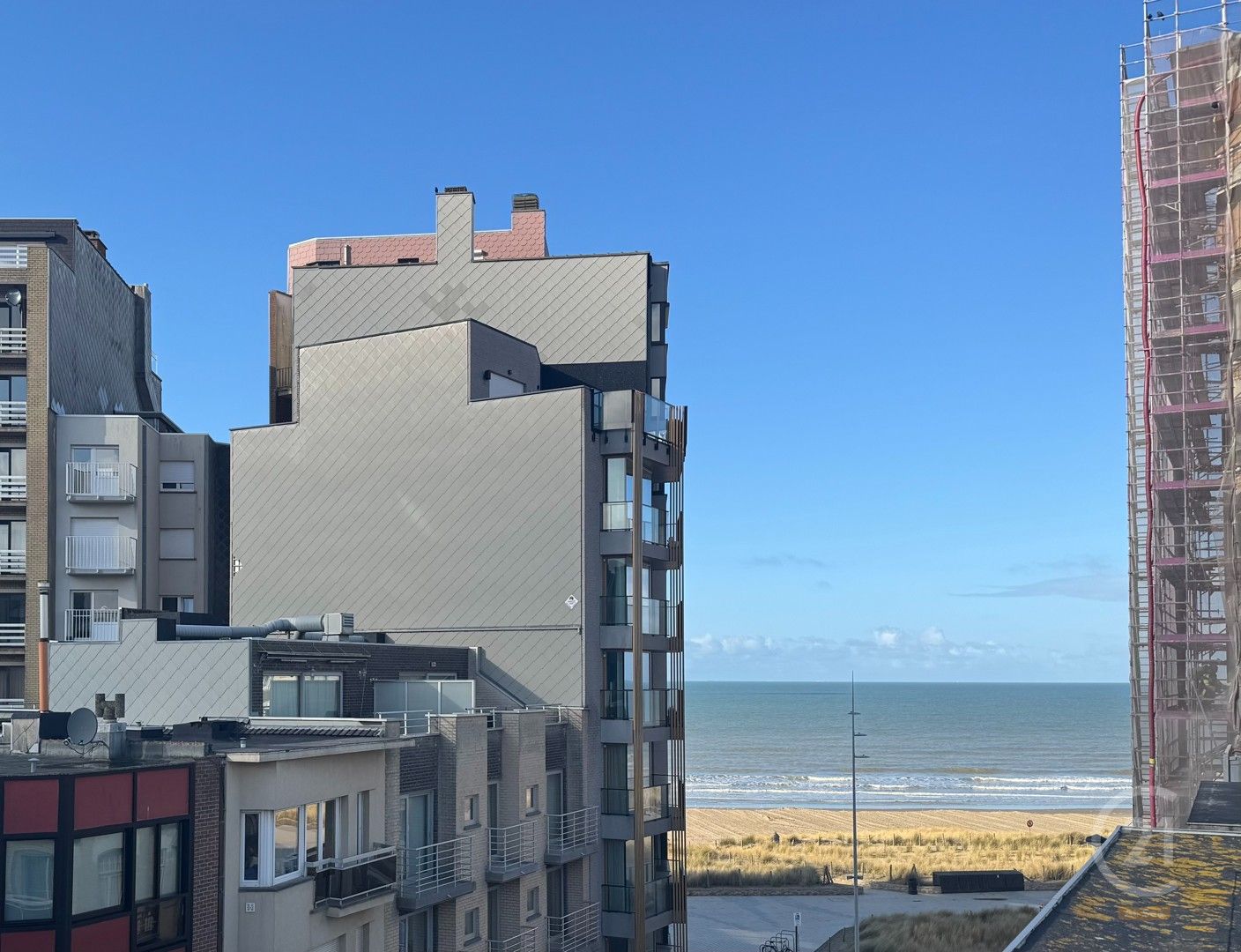 Gezellig appartement met groot terras in het hart van Westende bad foto 1