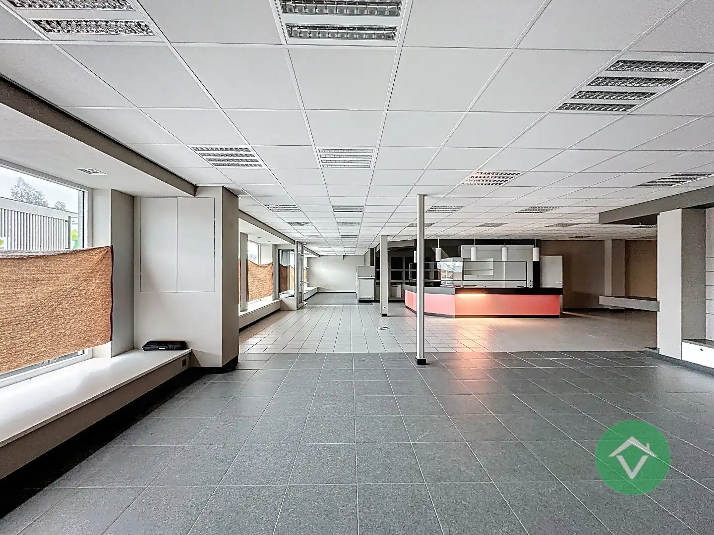 Handelspand met woonst op topligging in Gistel foto 3