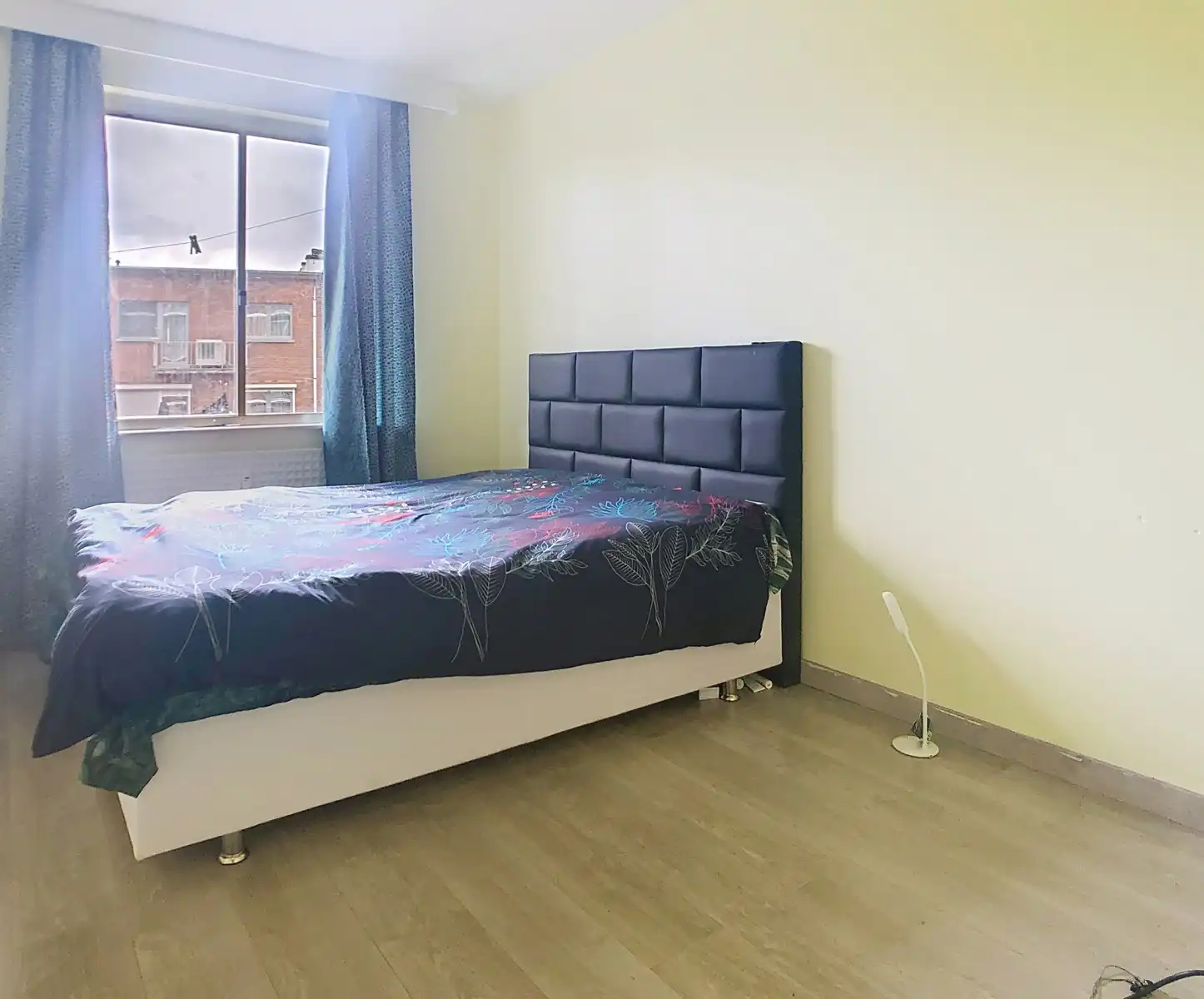 Te renoveren appartement met 2 slaapkamers en garage foto 11