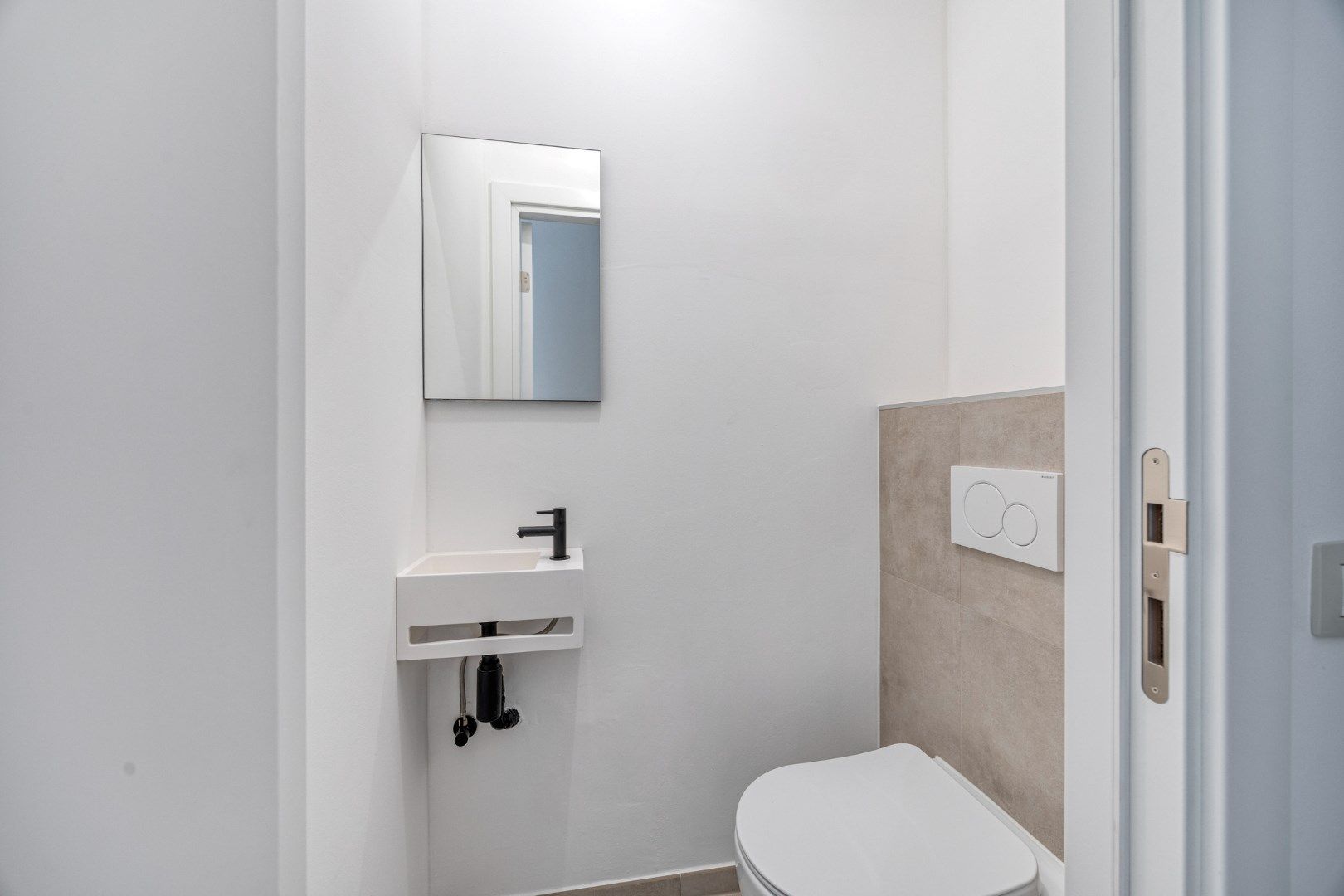 Prachtig nieuwbouwappartement met 2 slpks in het centrum van Mol !  foto 14