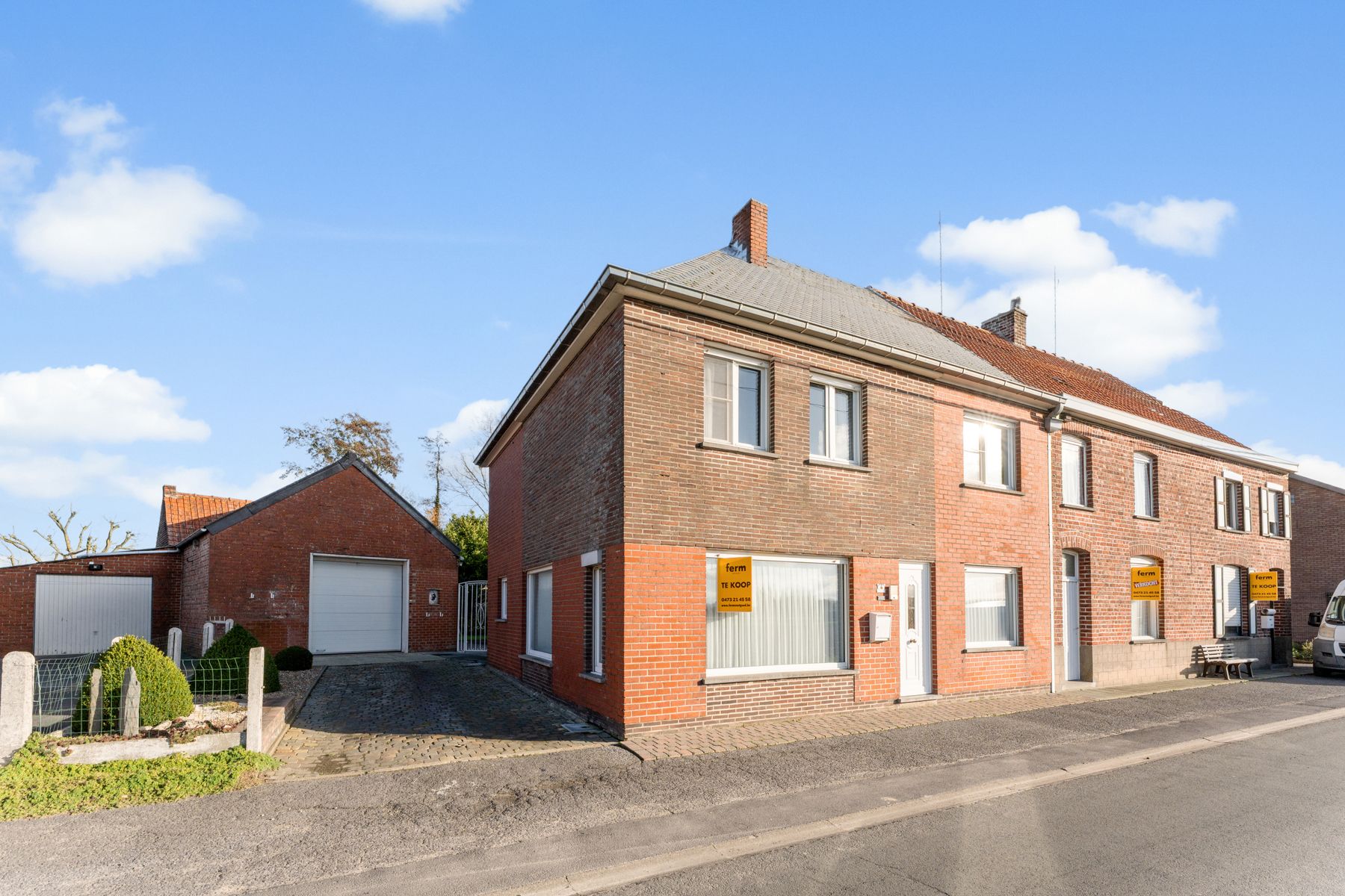 Huis te koop foto {{pictureIndex}}