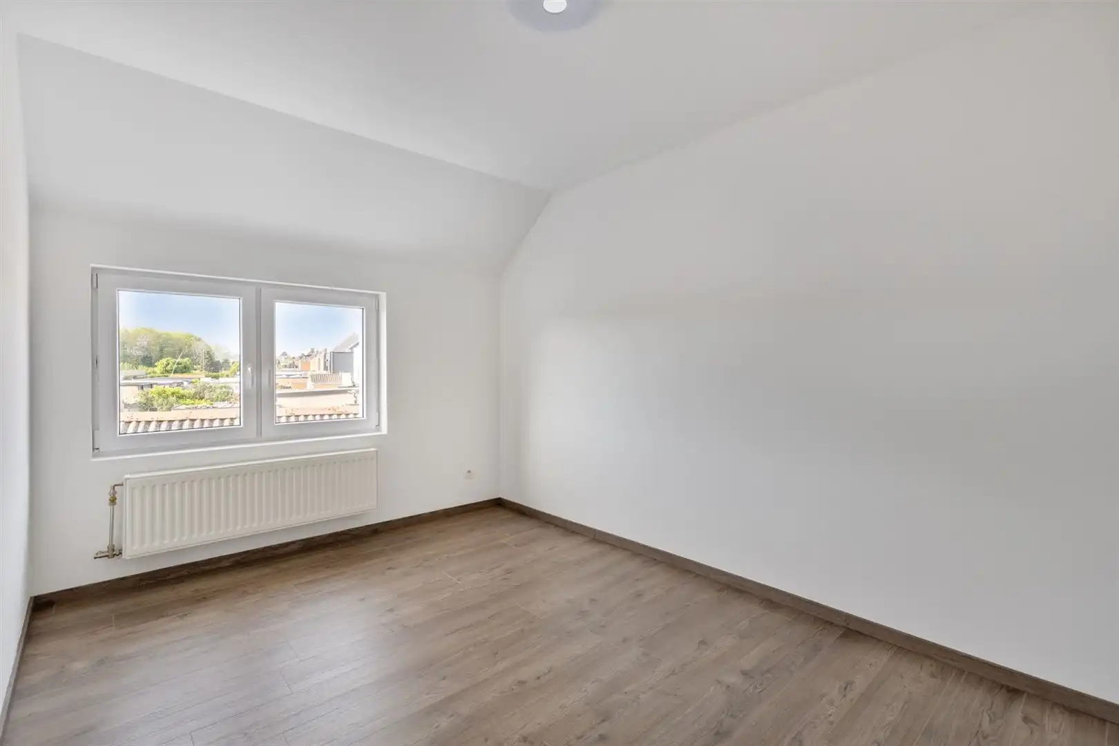 Volledig gerenoveerde instapkare woning ! foto 25