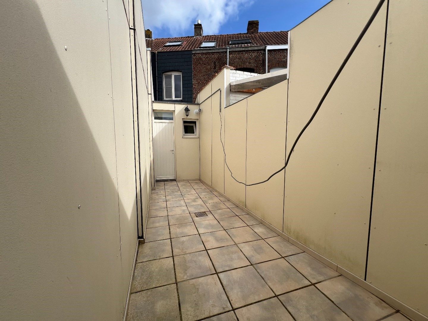 Knusse rijwoning met 3 slaapkamers en tuin foto 16