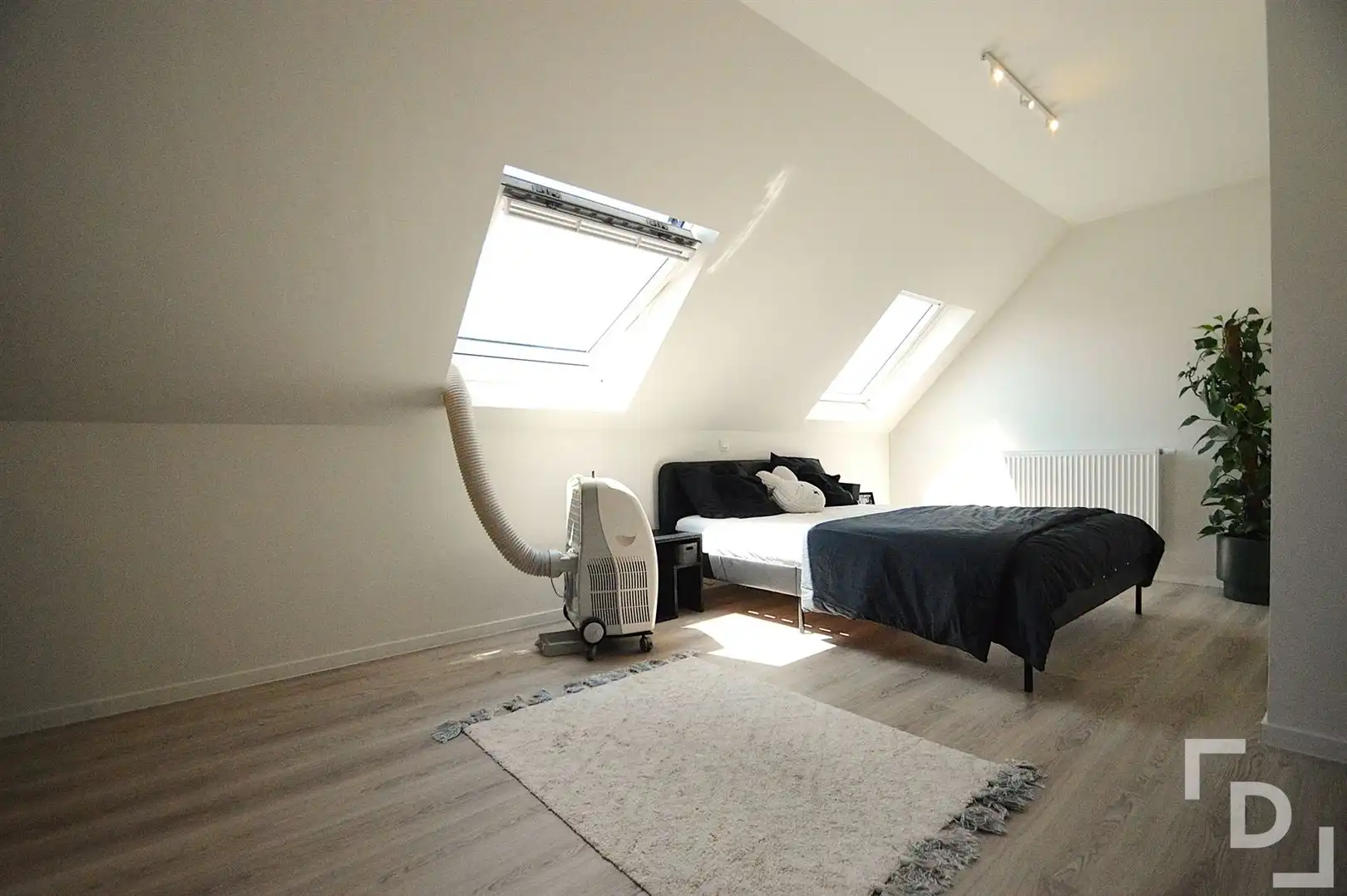 Moderne woning met tuin te huur. foto 10