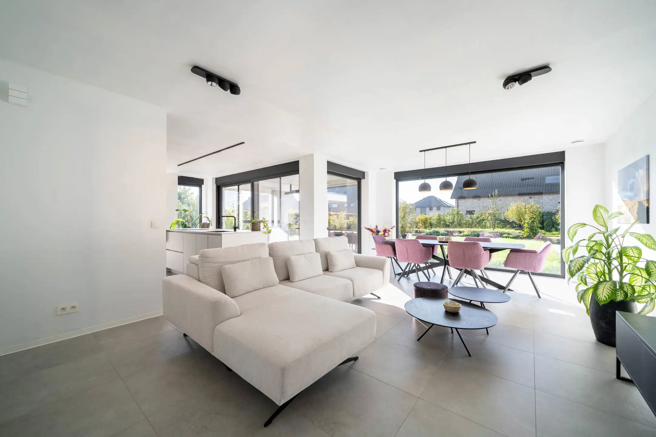 Recente villa op toplocatie foto 5
