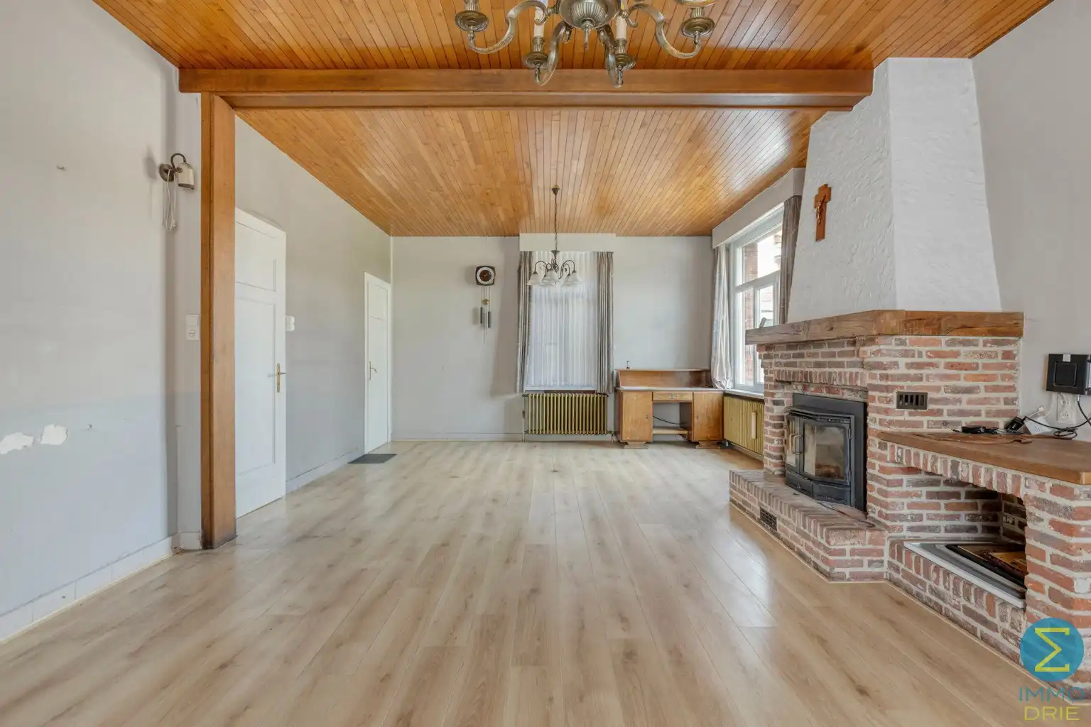 Nabij groene omgeving gelegen te renoveren woning op 567m² foto 5