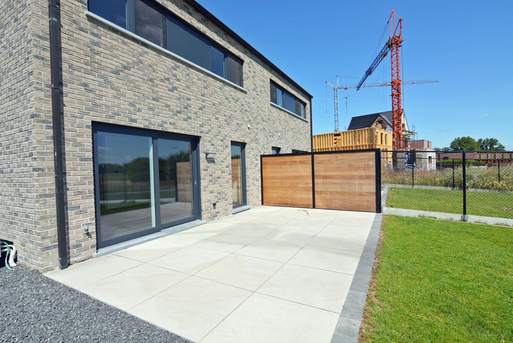 Halfvrijstaande nieuwbouwwoning met 3 slpks en dressing op perceel van 4a 88ca. foto 11