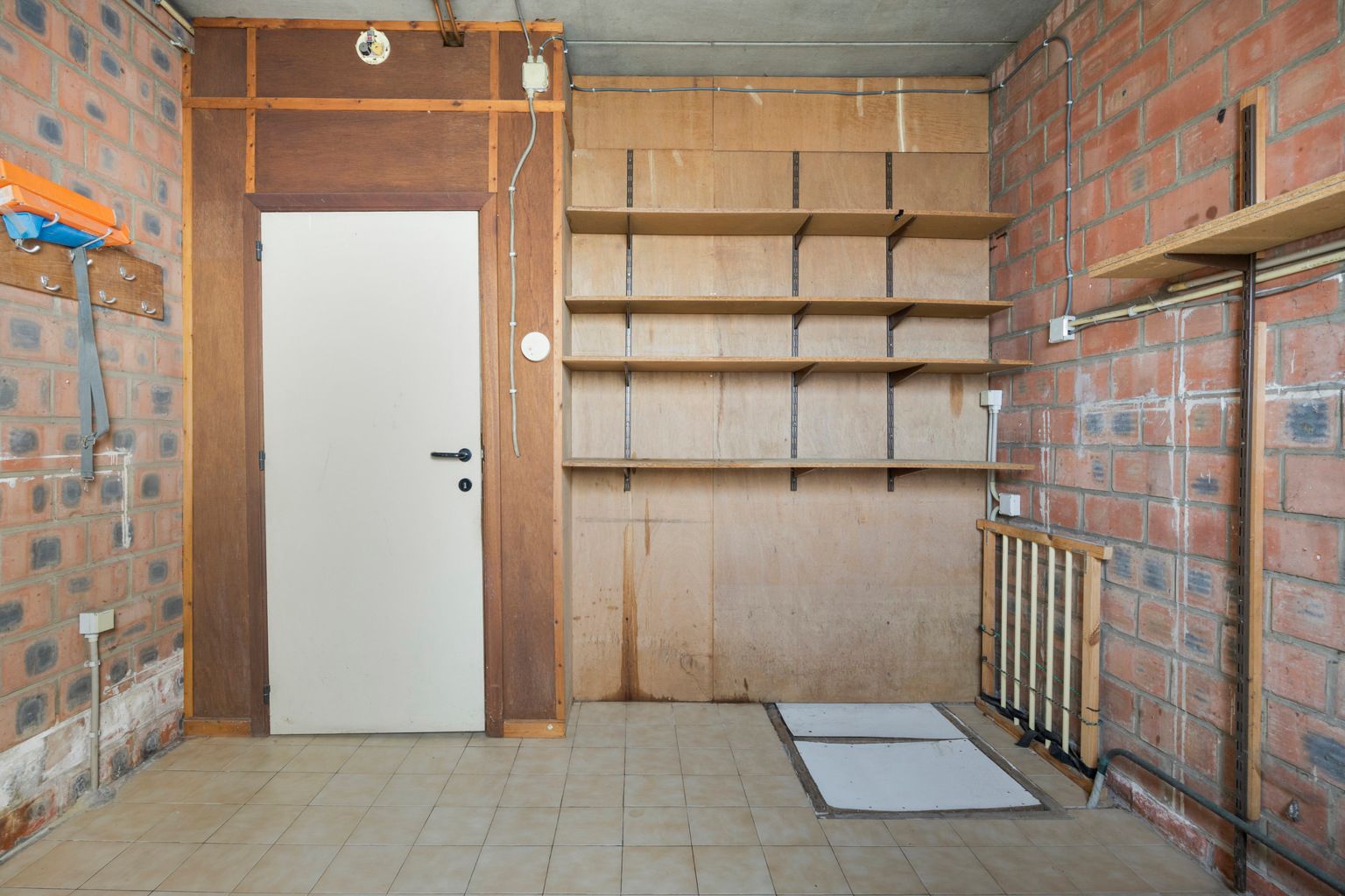 Te renoveren laagbouwvilla met verzicht in rustige straat foto 23