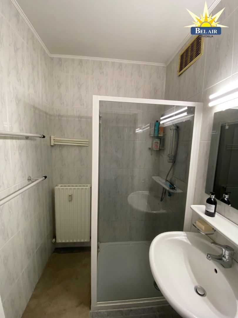 Gemeubeld appartement met frontaal zeezicht - Zeedijk Mariakerke Oostende foto 10