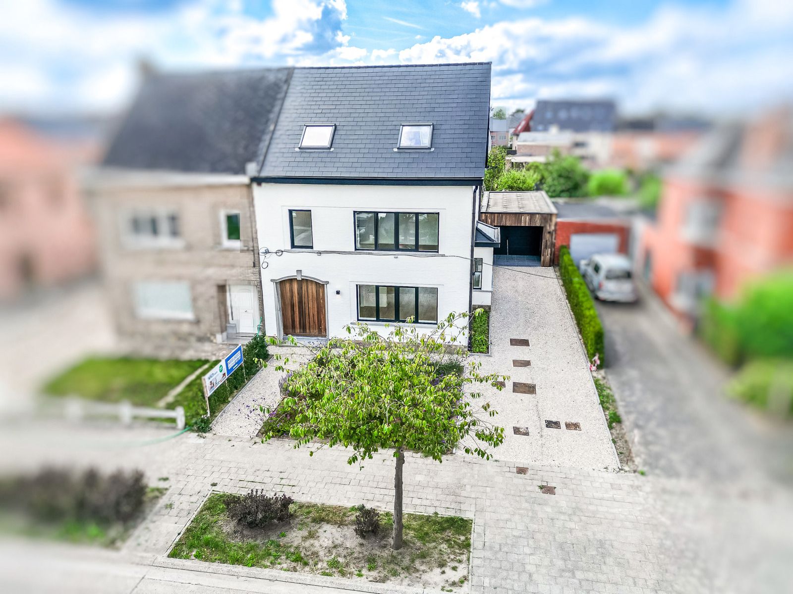 Prachtige, compleet gerenoveerde luxewoning op toplocatie te Kapelle-op-den-Bos foto 4