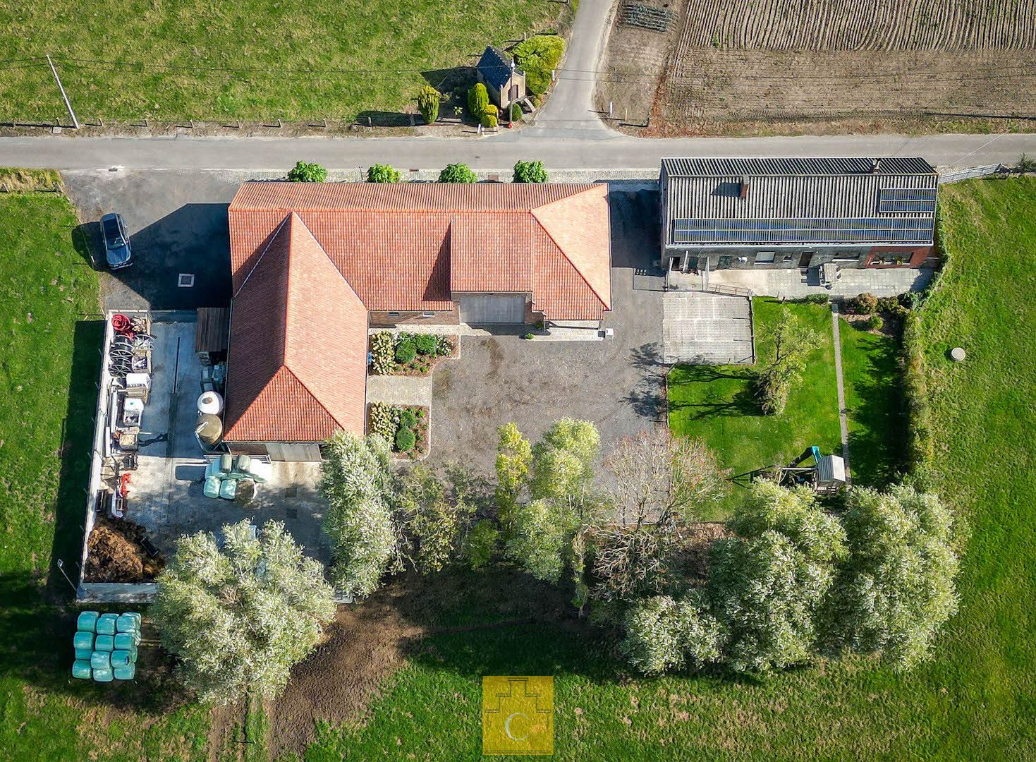 Boerderij met nieuwbouwloods (+400M2) en woning op 11.776 m² foto 9