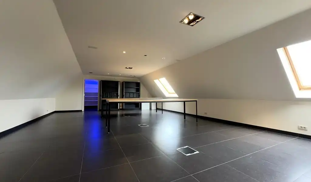 Handelspand met ruime garage te koop in Merelbeke-Melle foto 18