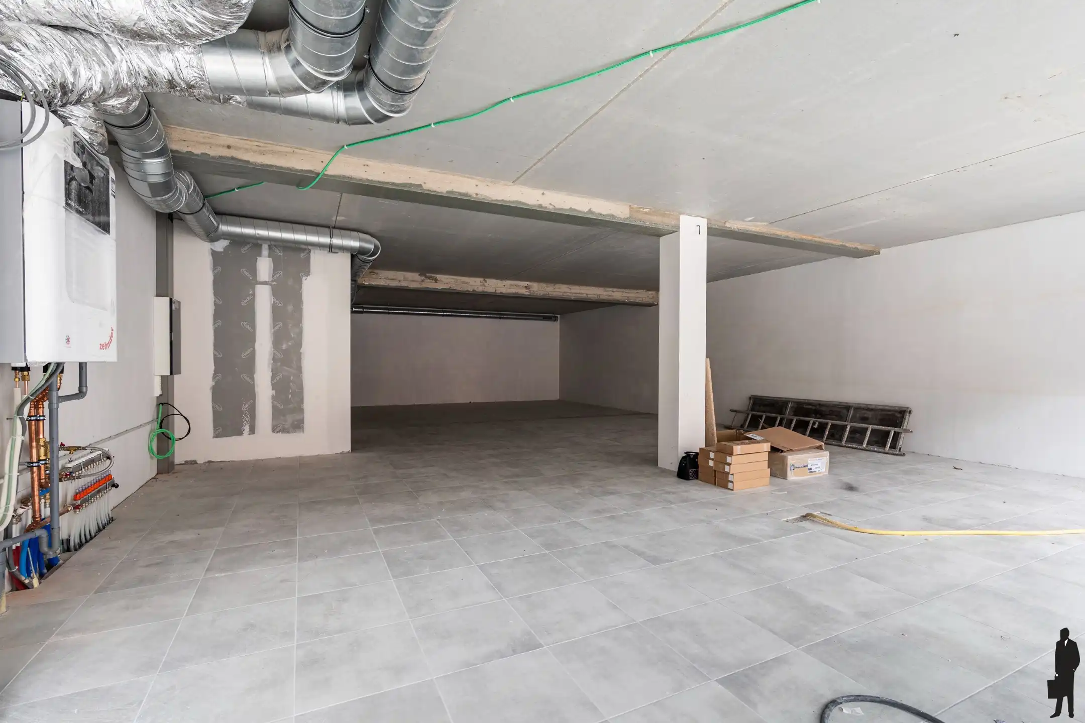 Instapklaar gelijkvloers handelspand in Turnhout foto 5