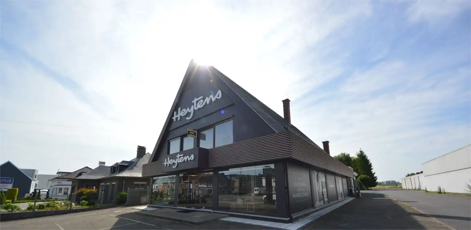 RUIM APPARTEMENT 215 m² met 5 slaapkamers en PRACHTIG TERRAS foto 2