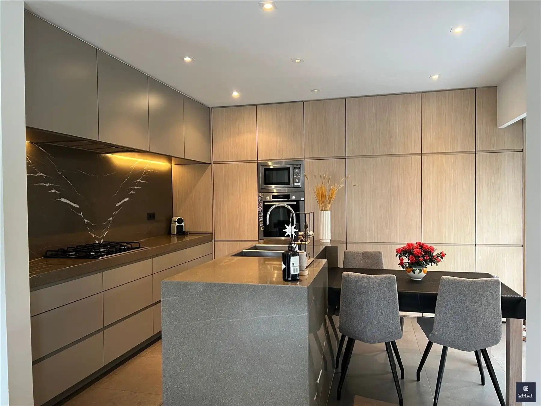 VILLA MET 4 SLPKS, GARAGE EN ZWEMBAD OP TOPLOCATIE foto 4