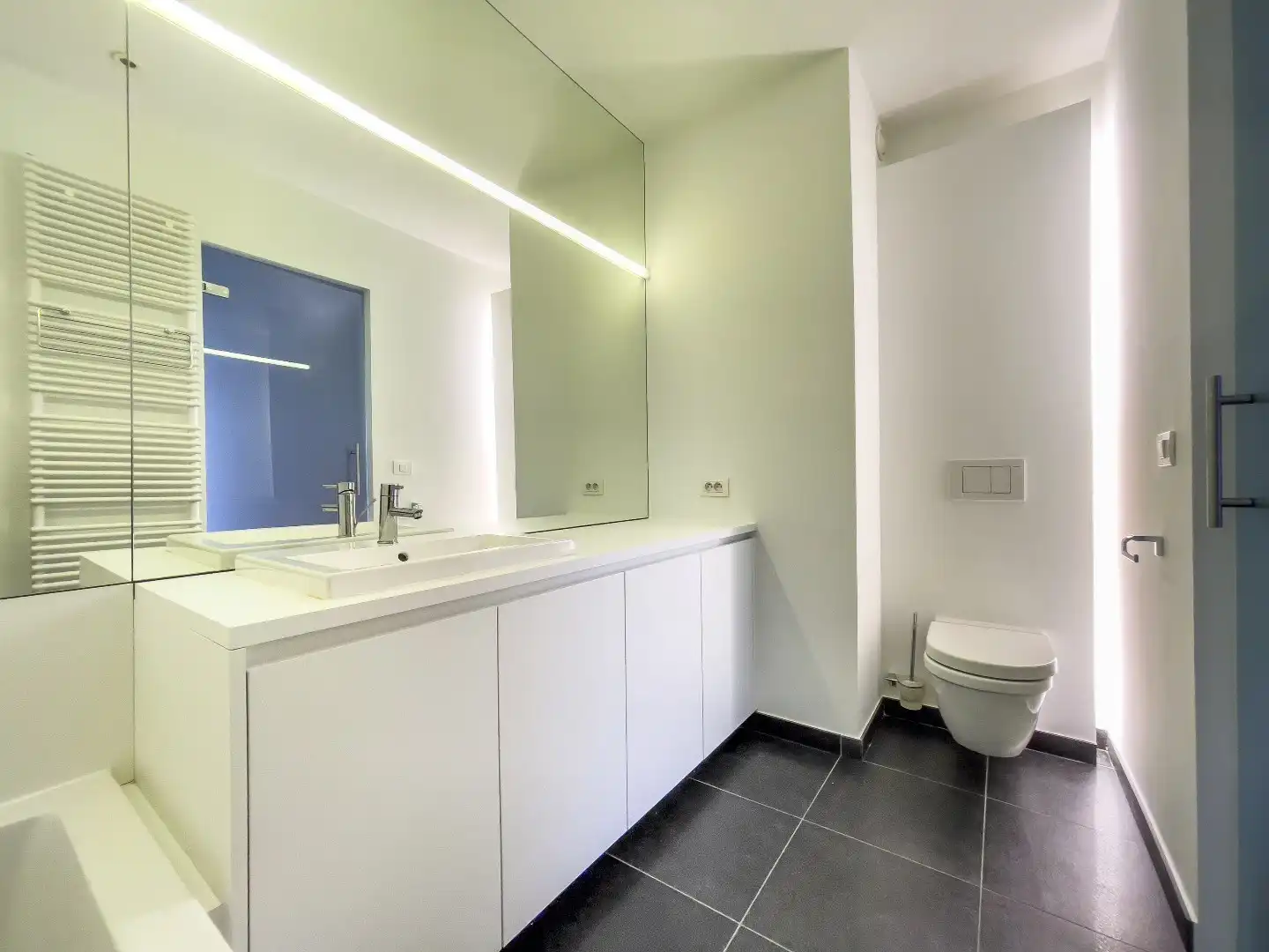 Recent appartement met OPEN ZICHT, zeer goed gelegen in een rustige straat vlakbij het Driehoeksplein. foto 19