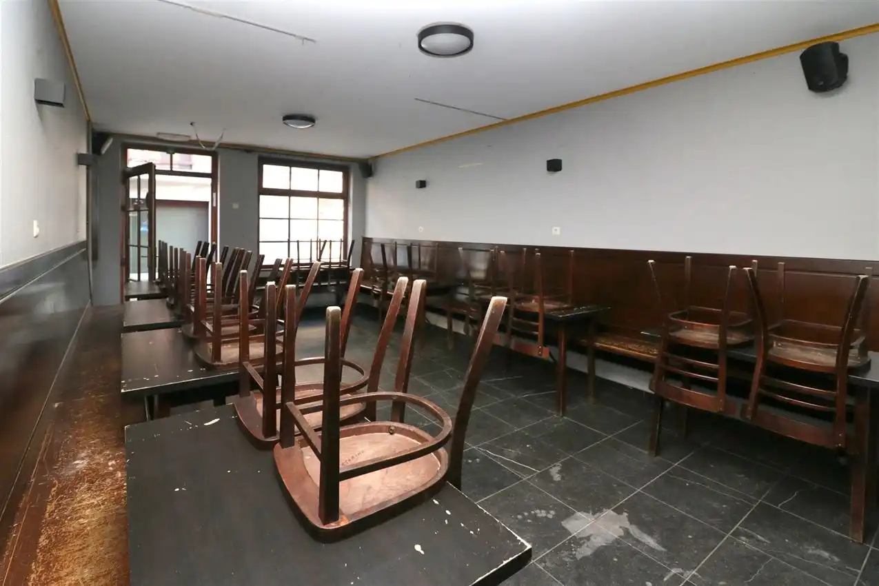 Authentiek bruin café in hartje Scherpenheuvel foto 10