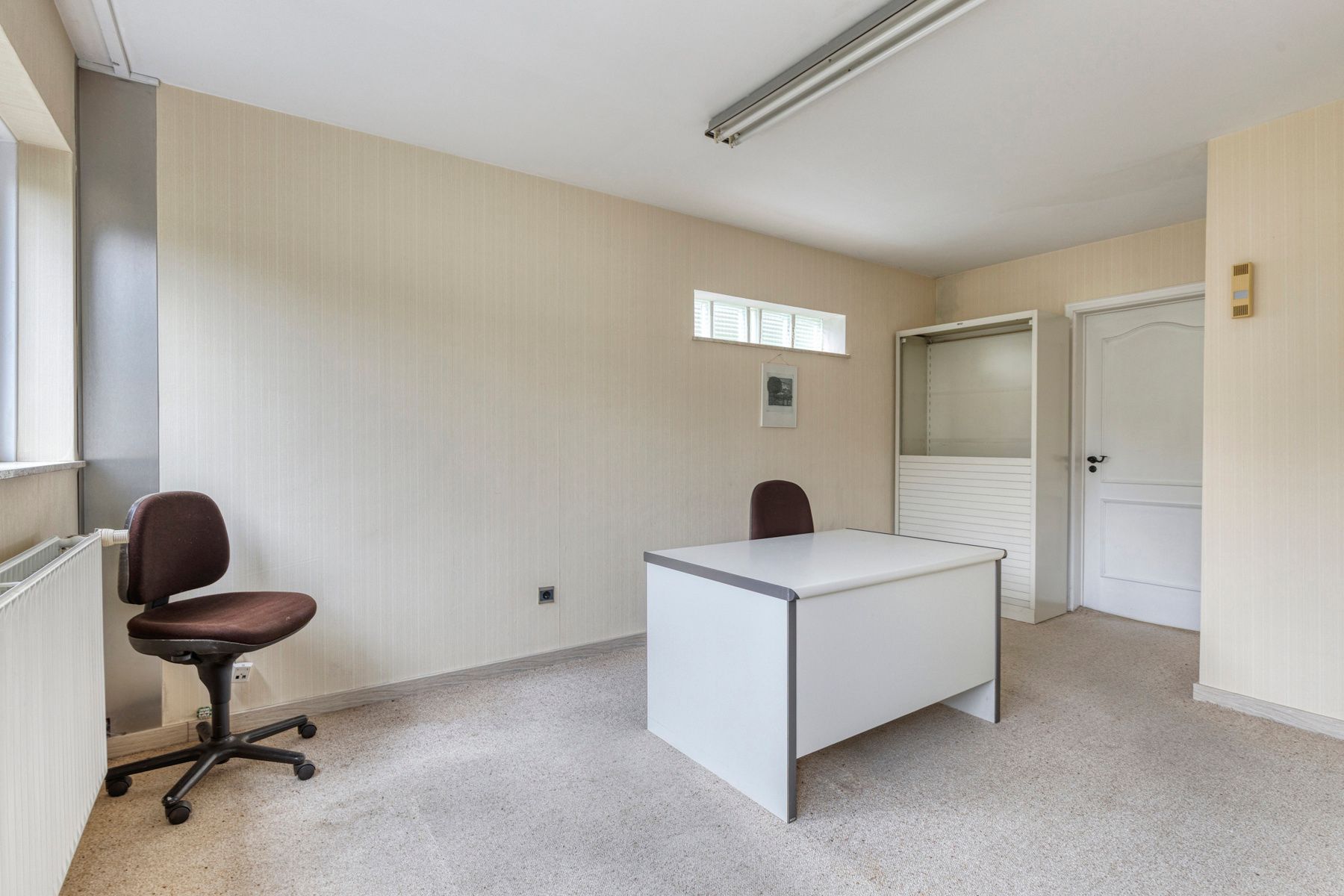 Residentieel gelegen villa met 4 slaapkamers en bureel foto 21