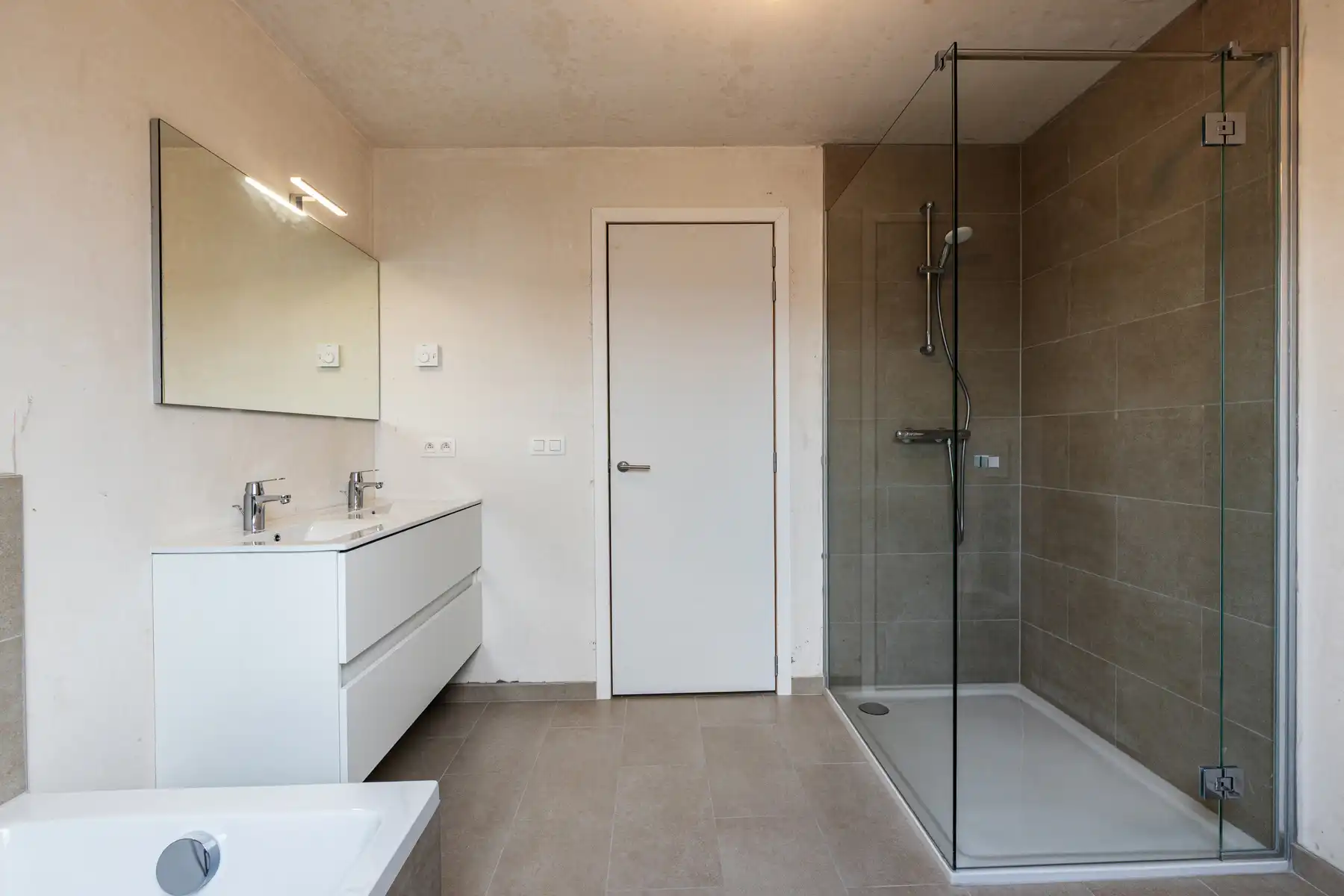 Nieuwbouw duplex appartement met ruim terras in het centrum foto 14