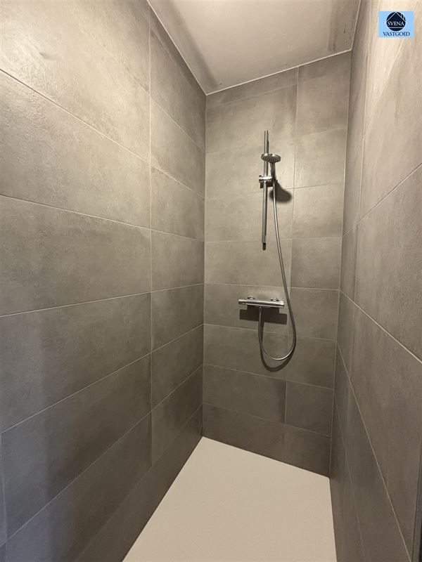 NIEUWBOUWWONING MET 4 SLAAPKAMERS EN GARAGE. foto 12