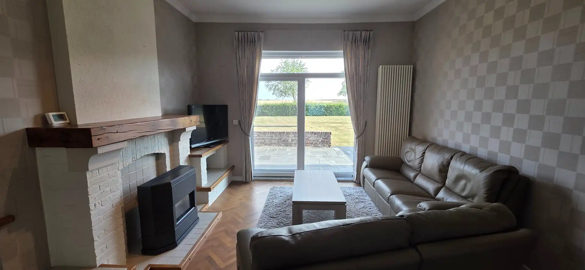 Gunstig gelegen goed onderhouden hoevewoning foto 10