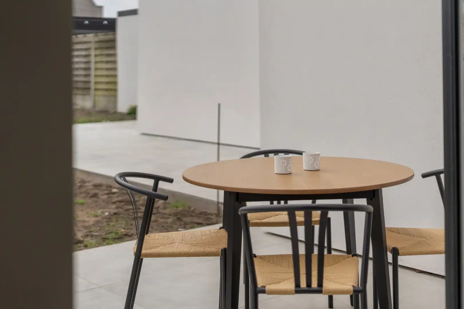 Instapklare, stijlvol gerenoveerde rijwoning in het hart van Bredene-Dorp foto 8