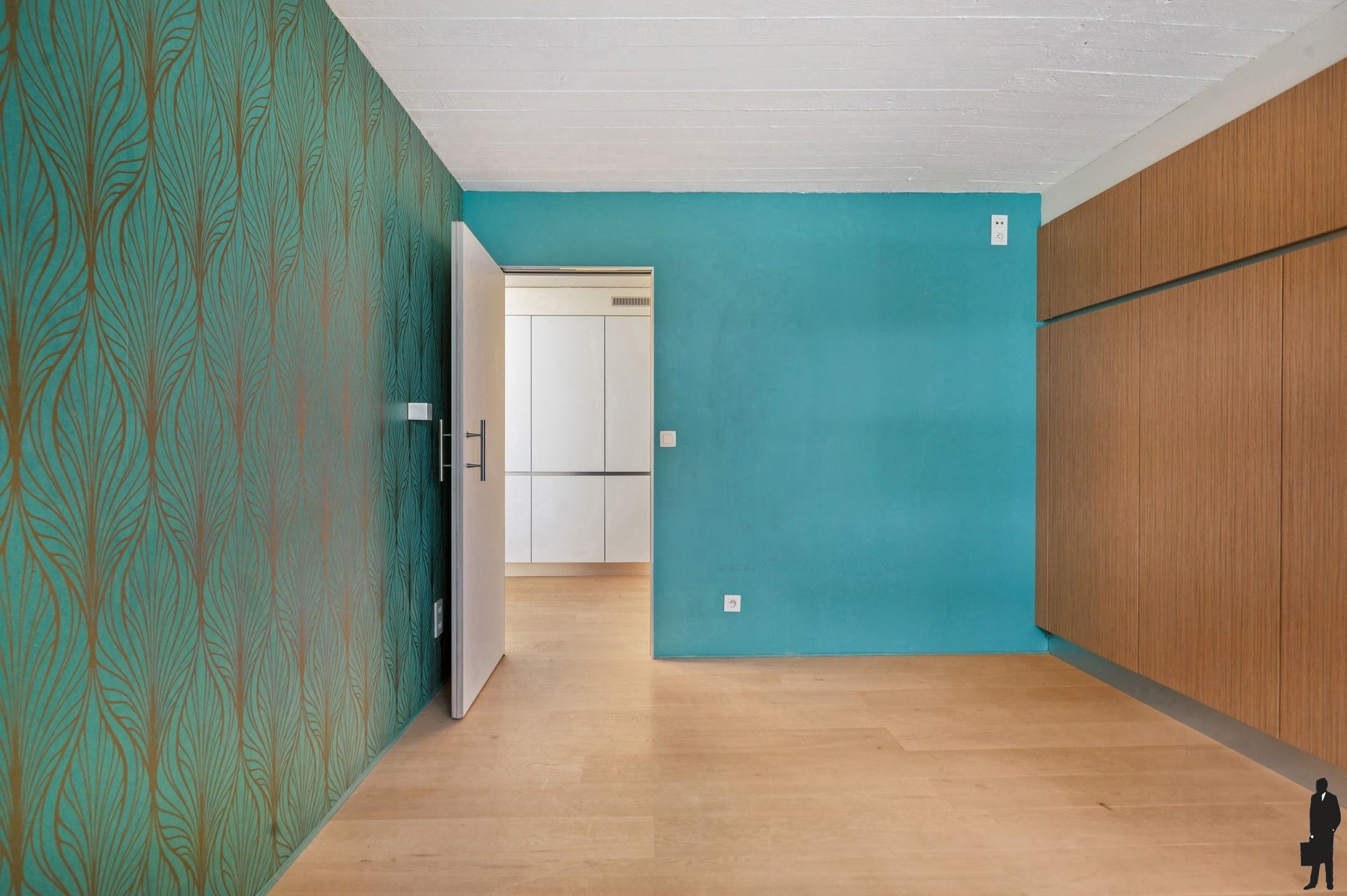 Tot in de puntjes afgewerkte loft (180m²) met terras en parking foto 17