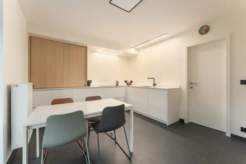 HOOGLEDE – Moderne gezinswoning met zonnige tuin en tal van extra’s! opp. 351 m² foto 7