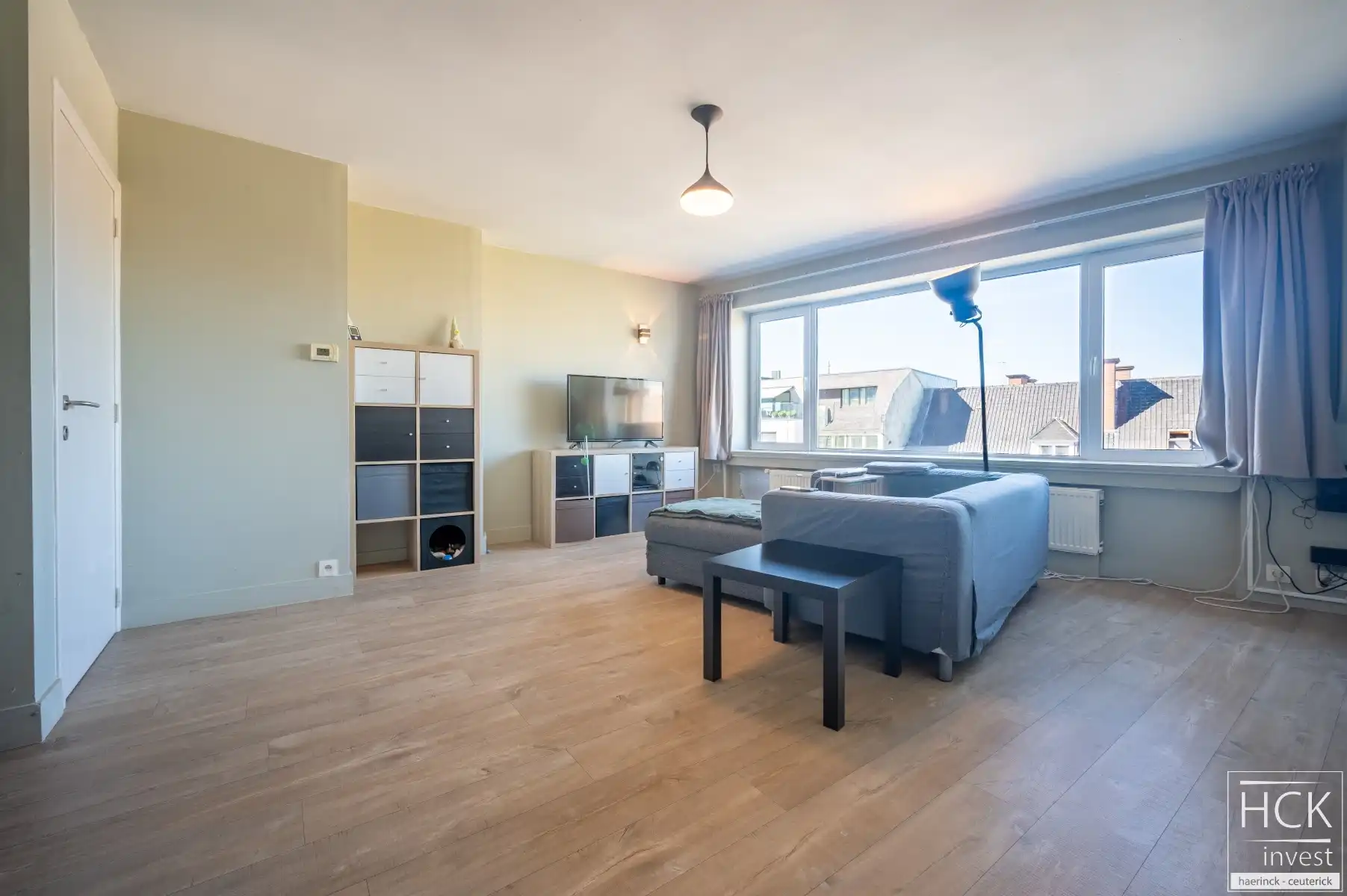 DEINZE - Instapklaar appartement met 2 SLPK en moderne afwerking foto 5