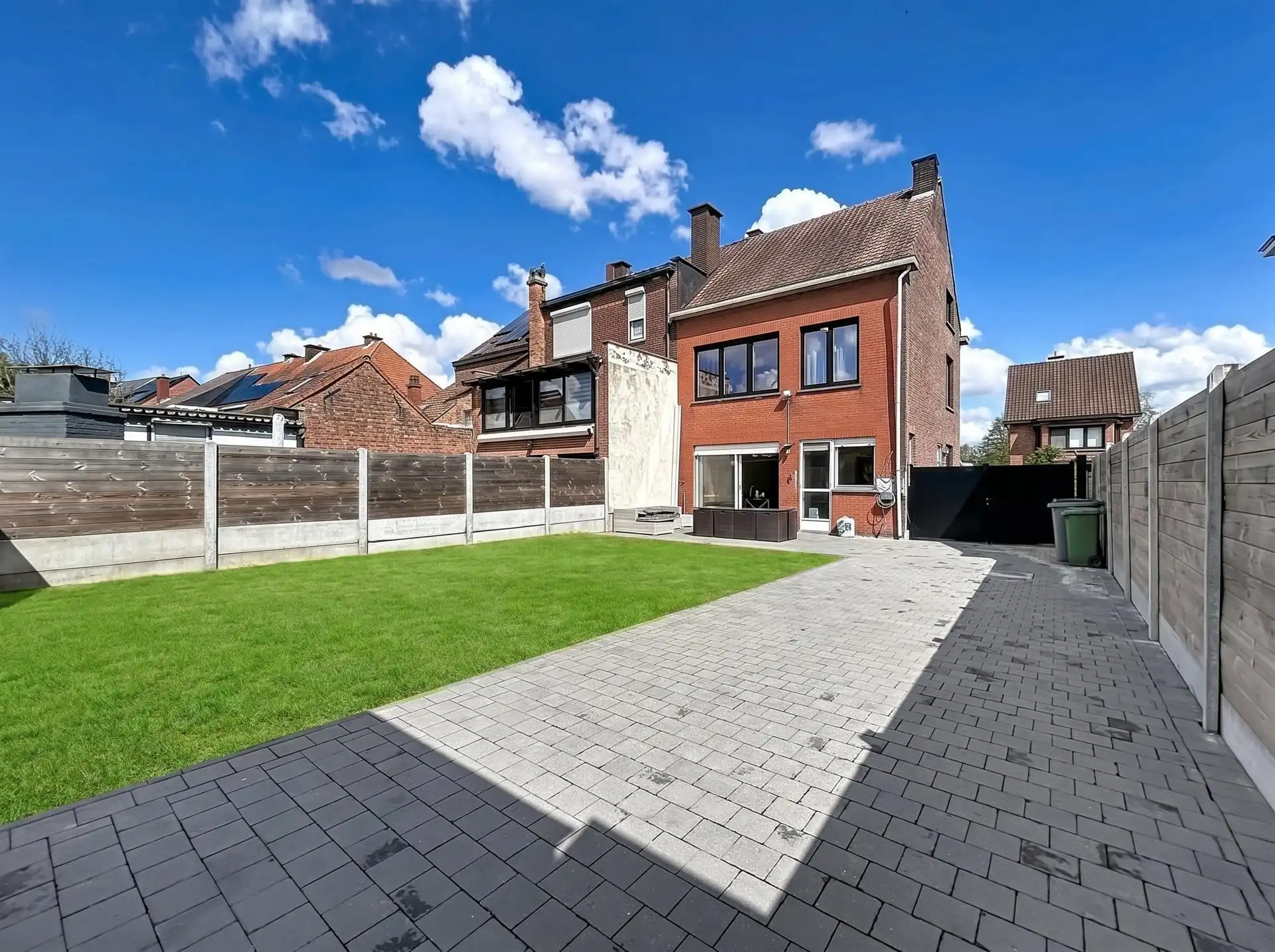 Half open bebouwing met 3 slaapkamers en garage op perceel van 315m² foto 14