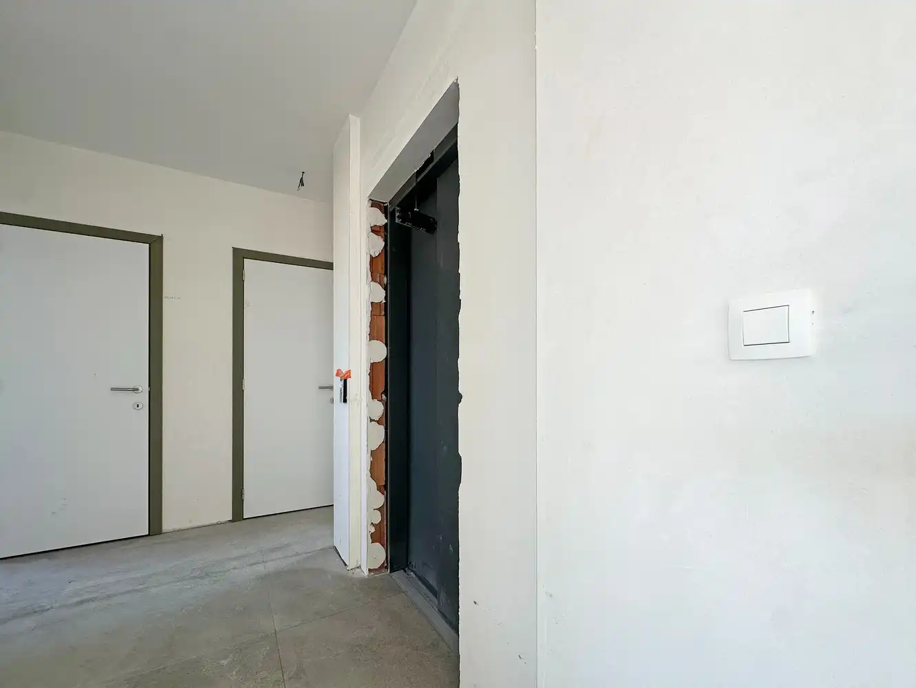 Prachtig nieuwbouwdakappartement met 2 zeer grote terrassen (22 m² + 25 m²) met zicht op Rivierenhof foto 6