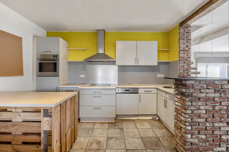 Charmante woning met aangrenzende stellen op 17are foto 10
