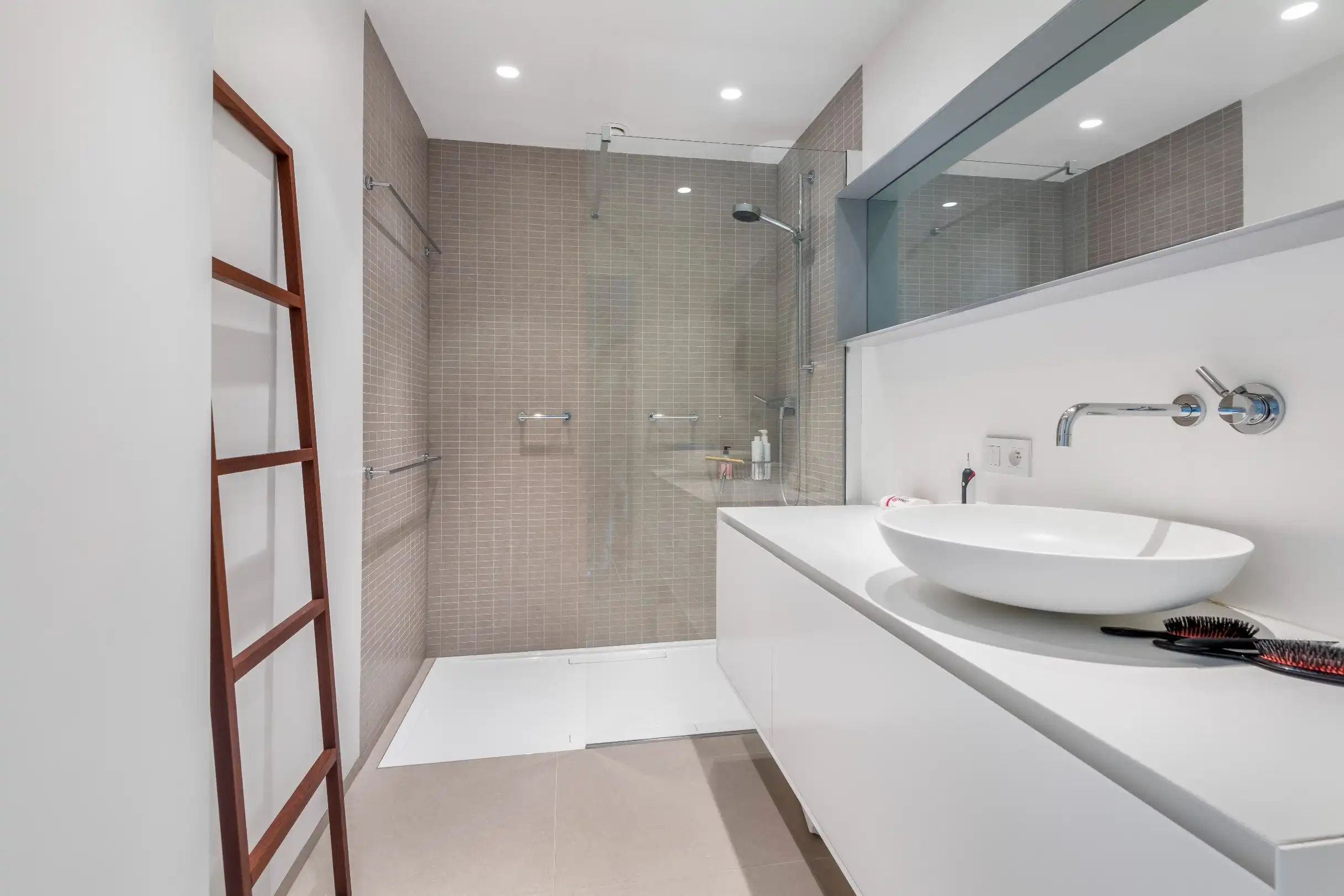 Zeer zonnig hoekappartement met zuidgericht terras, groen open zicht op Park 58  aan de rand van Duinbergen. Garage te koop in de residentie. foto 12