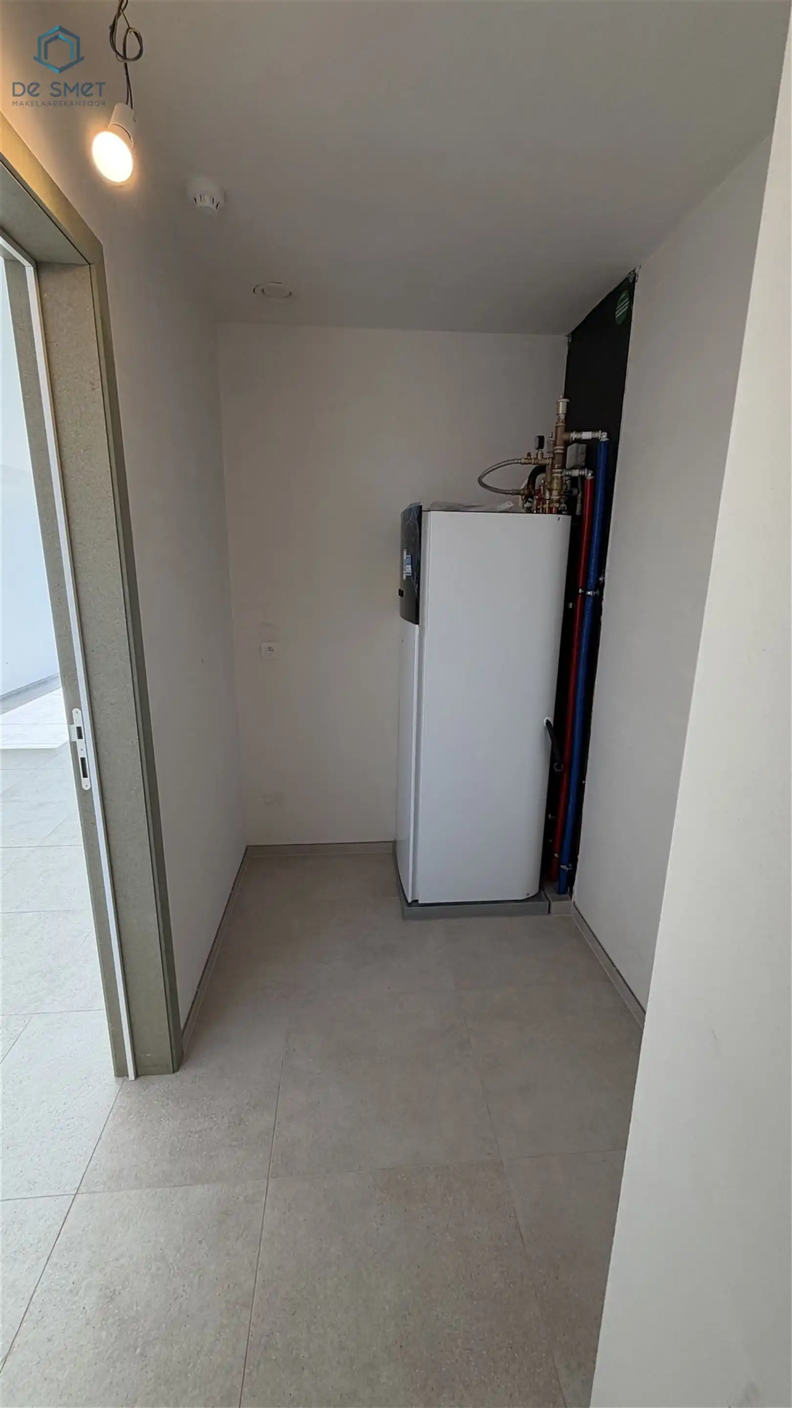 INSTAPKLAAR DAKAPPARTEMENT MET 2 SLAAPKAMERS, ZONNEPANELEN & MOGELIJKHEID TOT EXTRA RUIMTE foto 14