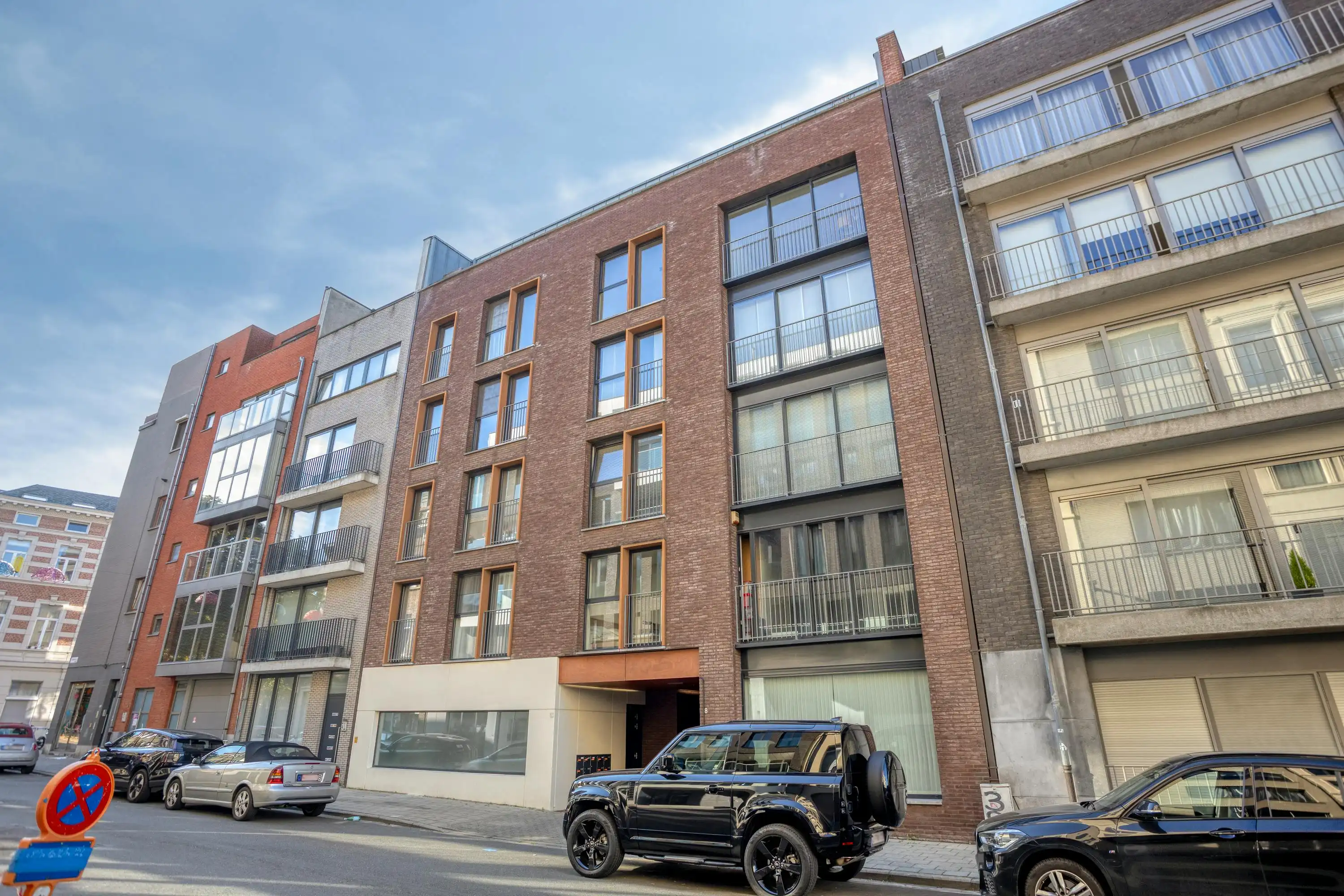 Lichtrijk appartement met terras te koop te Antwerpen Zuid! foto 18