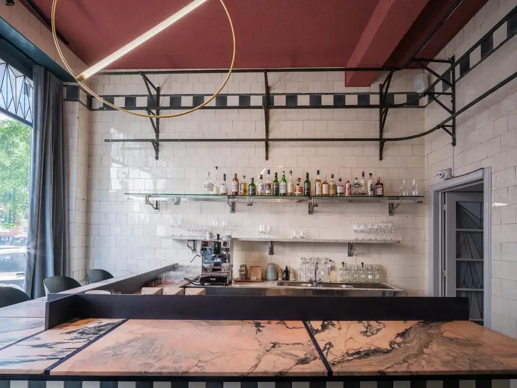 Karaktervol handelspand (restaurant + 2-slpk app) in het centrum van Gent foto 6