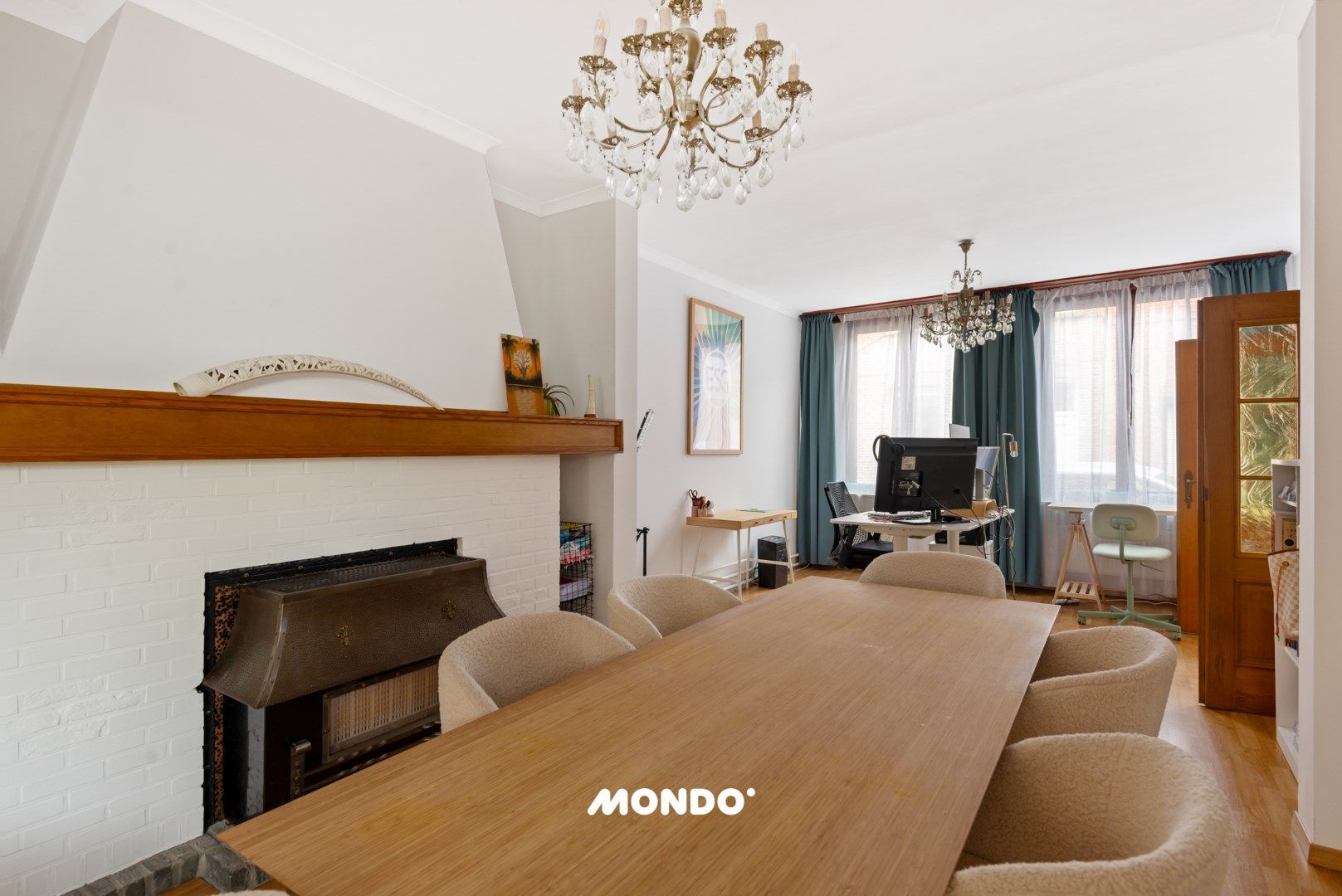 Karaktervolle woning met hangaar! foto 9