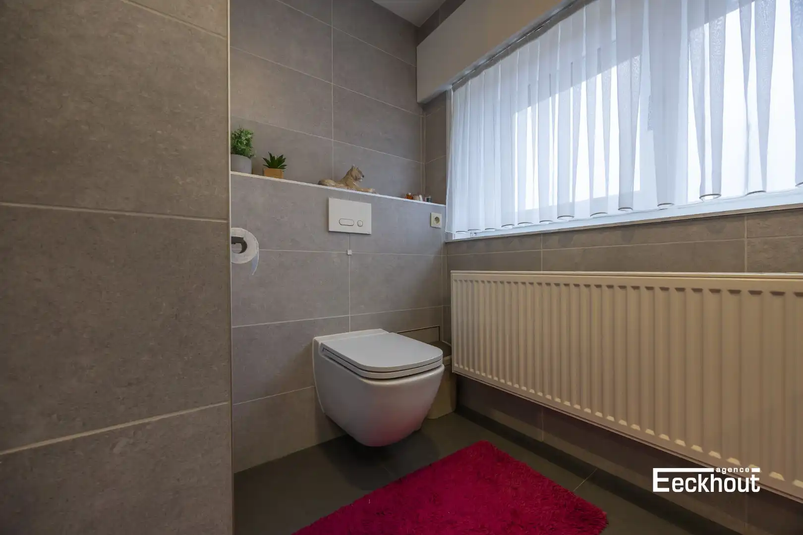 Verzorgde, instapklare woning met onderhoudsvrije buitenruimte! foto 17