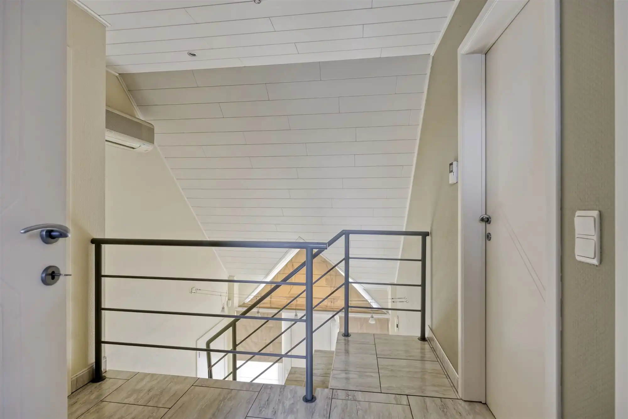 Exclusieve villa, extra garage en zonnige tuin op 1.100 m² foto 27