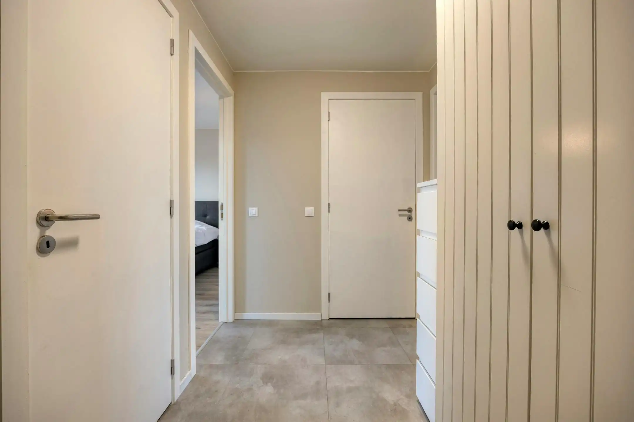 Instapklaar 1-slaapkamerappartement met terras en parking in Residentie Parkview te Vilvoorde foto 3