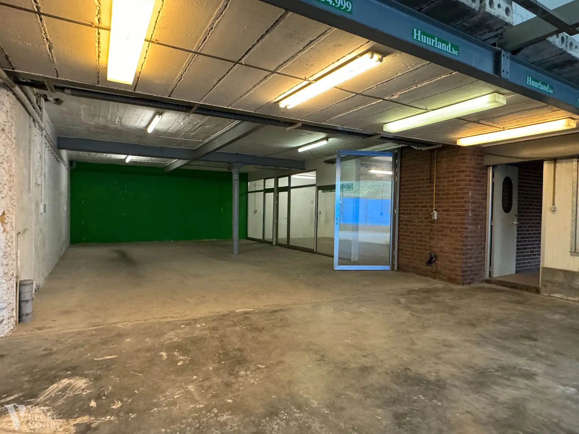 Opslagplaats 384 m² foto 7